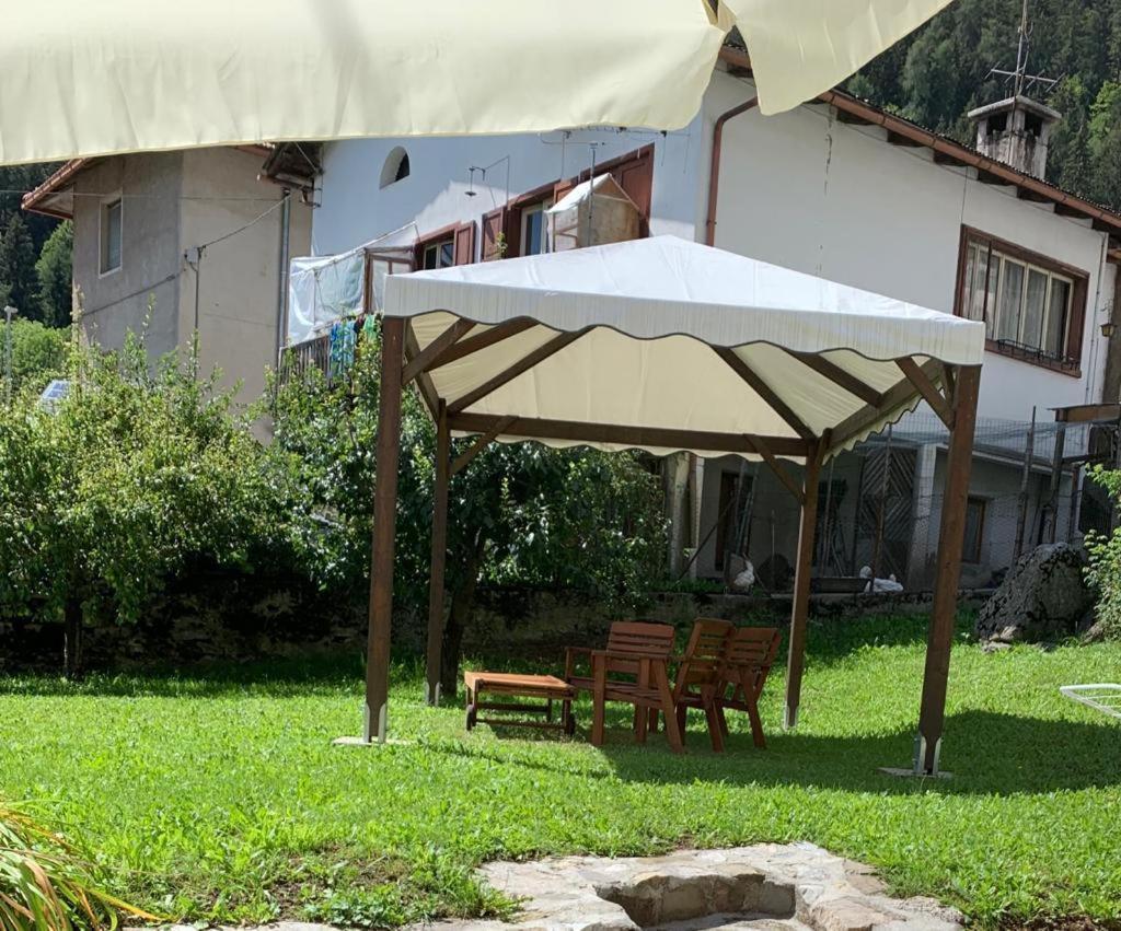 L' Antica Casa Di Maria Lilia Daire Pieve di Cadore Dış mekan fotoğraf